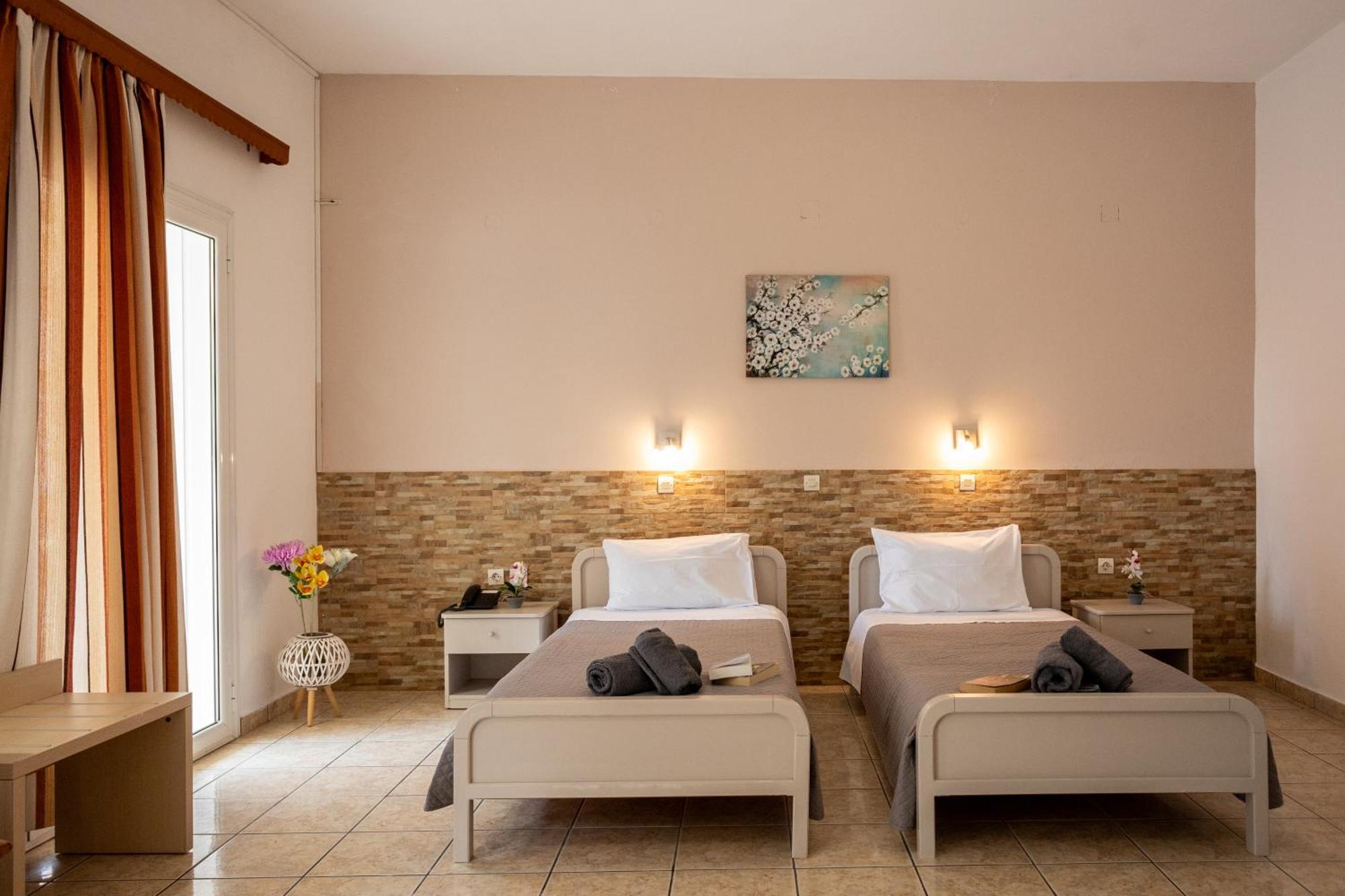 Paradiso Hotel Sea View And Pool Suites Ipsos Corfu Eksteriør billede