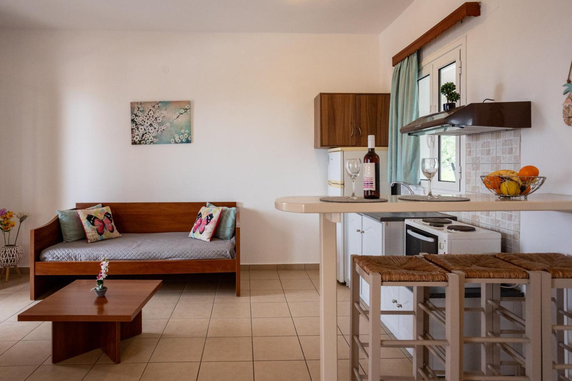 Paradiso Hotel Sea View And Pool Suites Ipsos Corfu Eksteriør billede