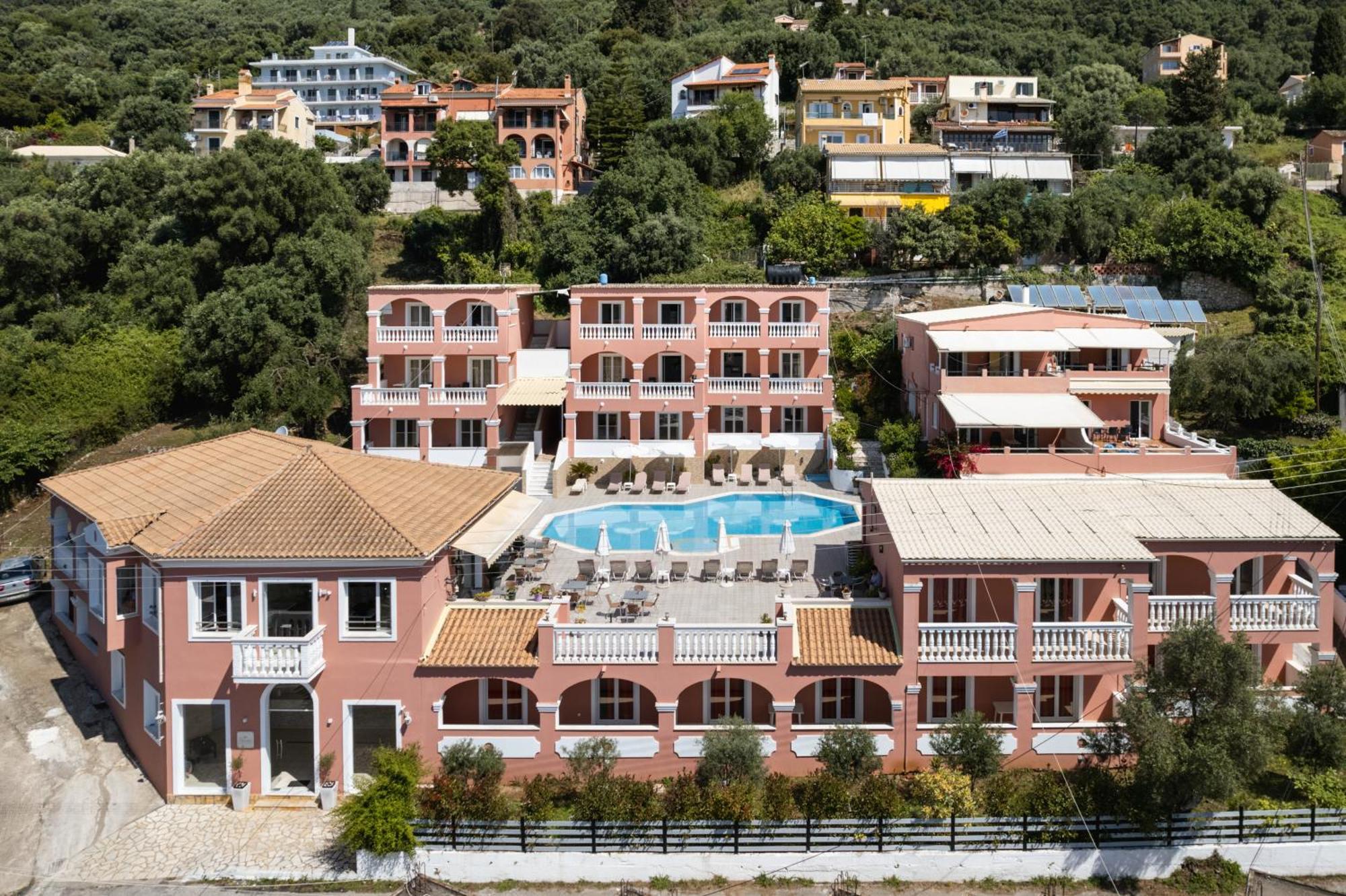 Paradiso Hotel Sea View And Pool Suites Ipsos Corfu Eksteriør billede