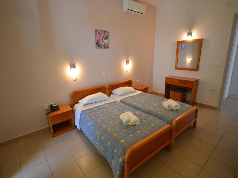 Paradiso Hotel Sea View And Pool Suites Ipsos Corfu Eksteriør billede